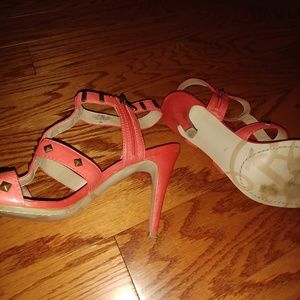 RACHEL Rachel Roy Shoes - Pre-Owned Sandals RACHEL Rachel Roy Shoes - Pre-Owned Sandals